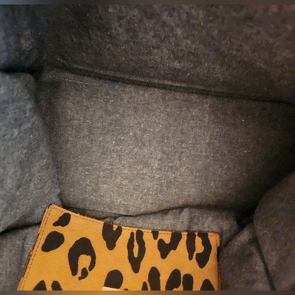 Clare V simple tote in leopard - Picture 7 of 17